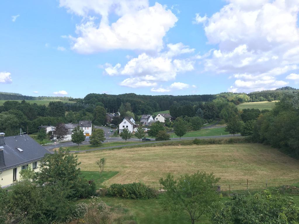 Big Ben'S Guesthouse Mullenbach ภายนอก รูปภาพ